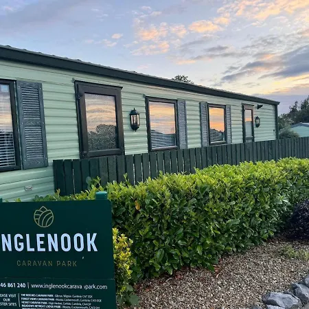 Cosy Static Caravan On The Edge Of The Lakes